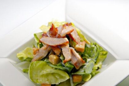 Crisp & Classic: Mastering the Perfect Chicken Caesar Salad